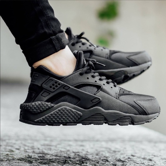 nike black huraches